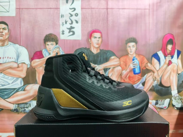 UA Curry 3-M-0010