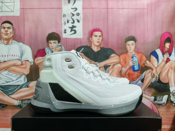 UA Curry 3-M-0005