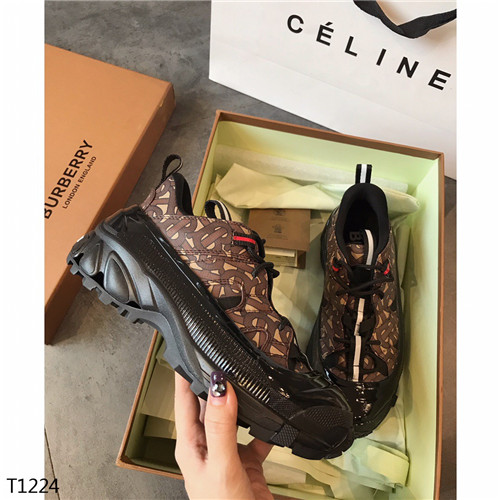 Burberry Shoes-W-001