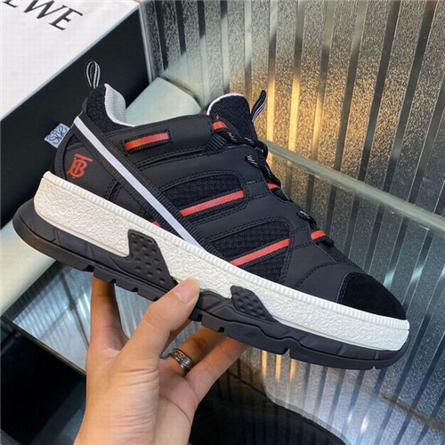 Burberry Shoes-M-177