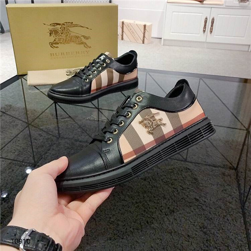 Burberry Shoes-M-244