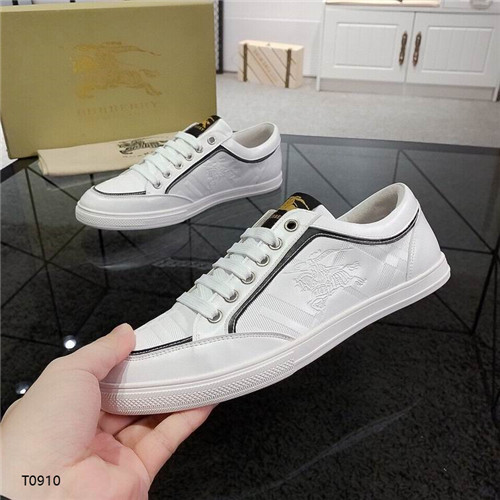 Burberry Shoes-M-247
