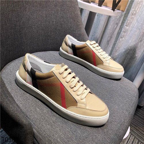 Burberry Shoes-M-027