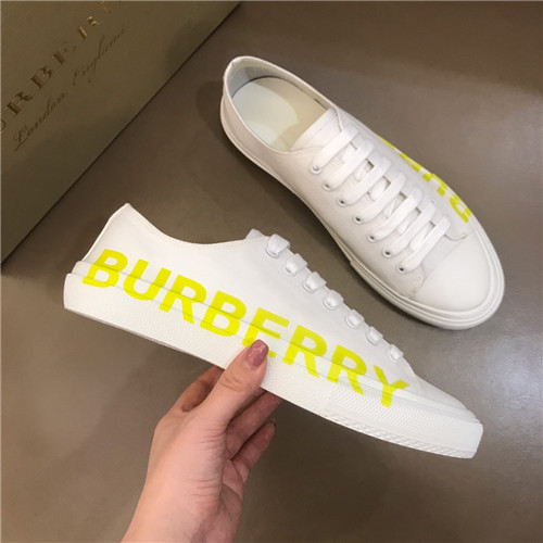 Burberry Shoes-M-278