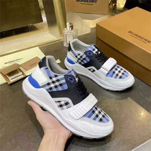 Burberry Shoes-M-377