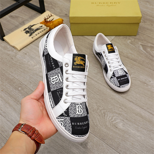 Burberry Shoes-M-419