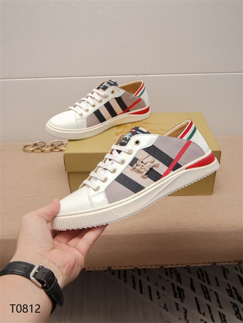 Burberry Shoes-M-432
