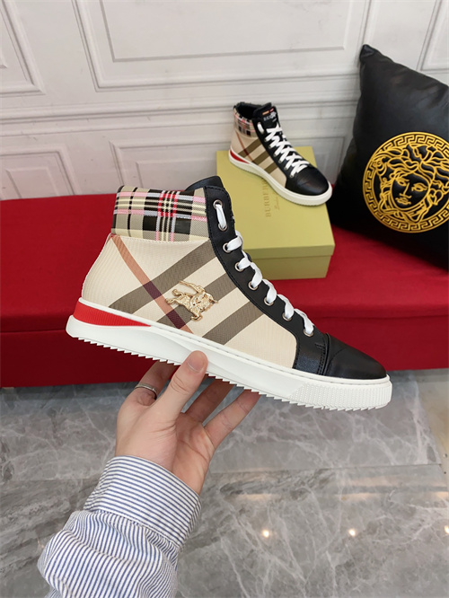 Burberry Shoes-M-507
