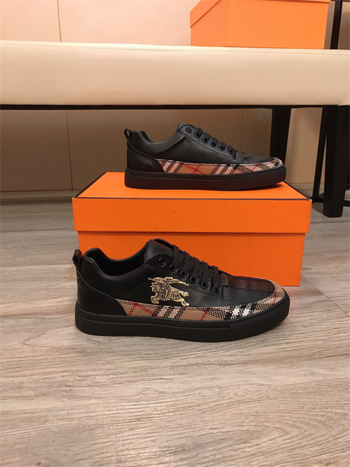 Burberry Shoes-M-530