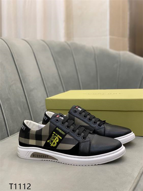 Burberry Shoes-M-539