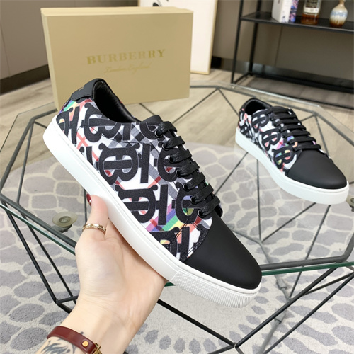 Burberry Shoes-M-593