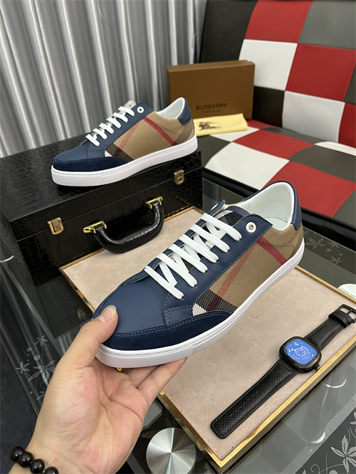 Burberry Shoes-M-645