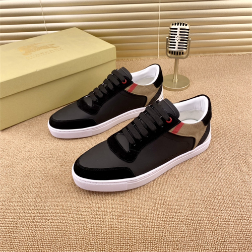 Burberry Shoes-M-693