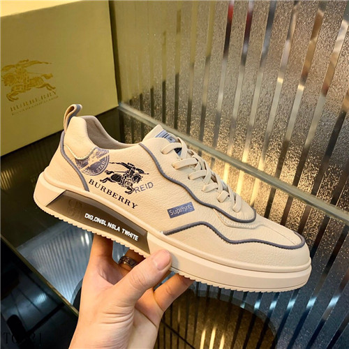 Burberry Shoes-M-077