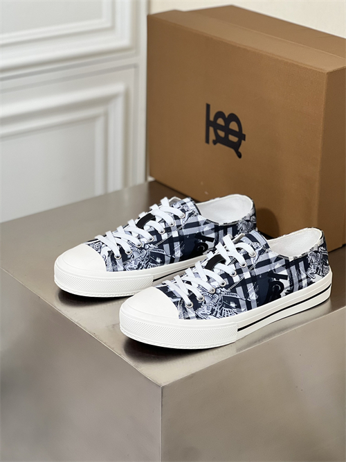 Burberry Shoes-W-0083