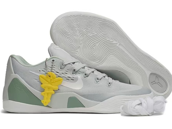 Kobe Bryant 9-M-0035