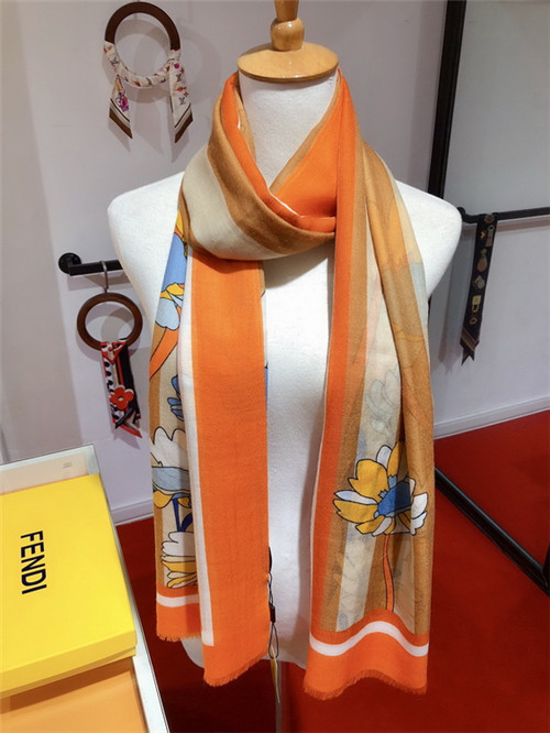 FENDI Scarve-027