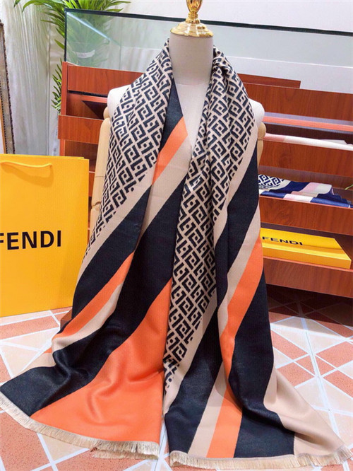 FENDI Scarve-040