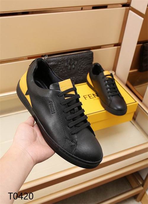 Fendi Shoes-M-169