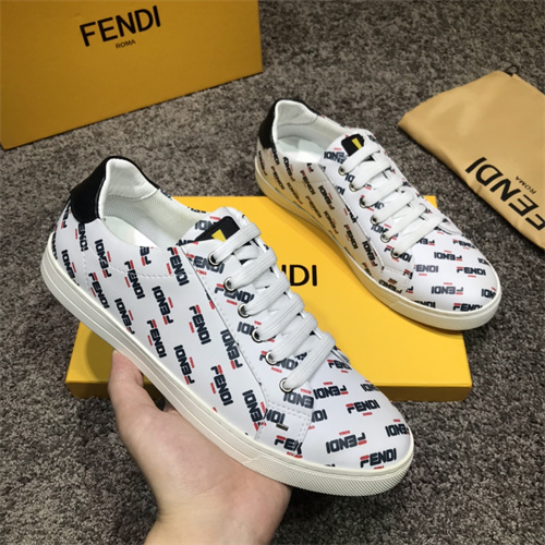 Fendi Shoes-M-0326