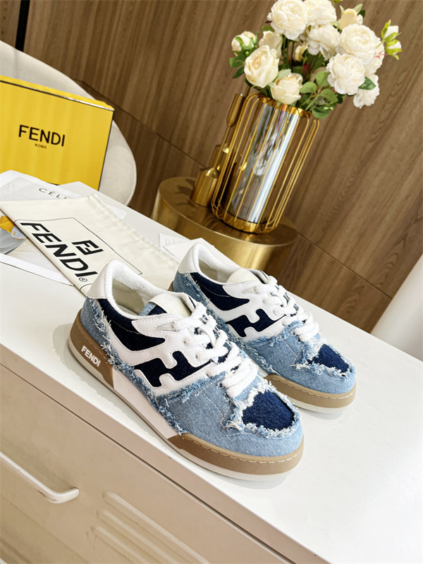 Fendi Shoes-M-0619