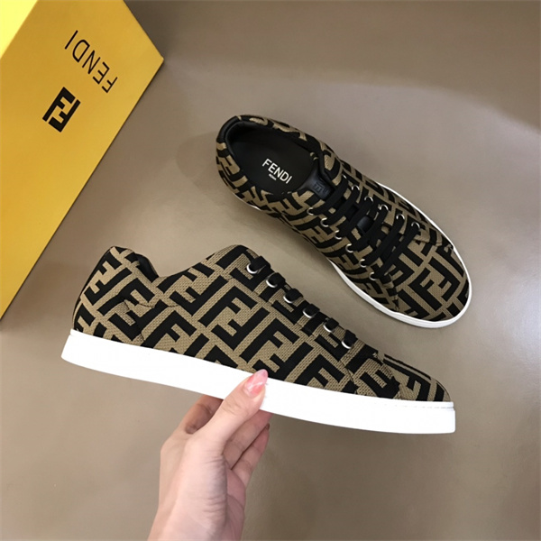 Fendi Shoes-M-0717