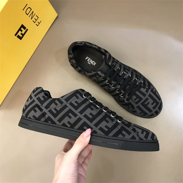 Fendi Shoes-M-0718