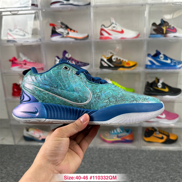 Lebron James 21-M-0007