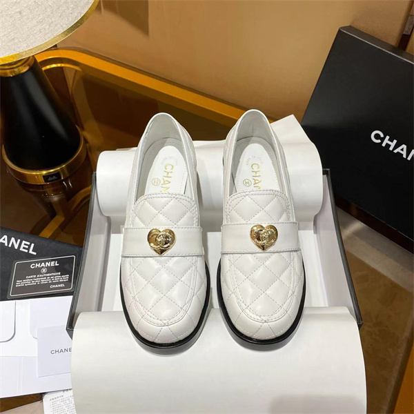 Chanel Shoes-W-382