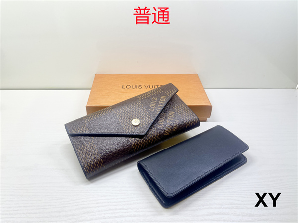 LV Wallet-0180