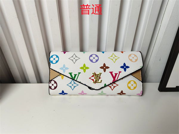LV Wallet-0200