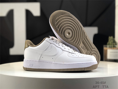 AF1 Low-M-1069
