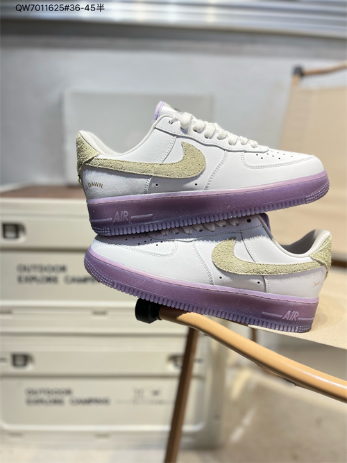 AF1 Low-M-1982