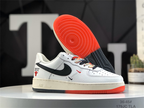 AF1 Low-M-611