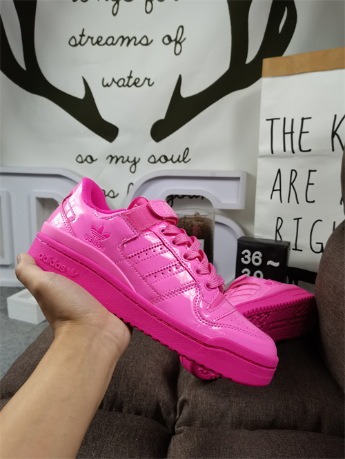 Adidas Originals Forum 84-W-044