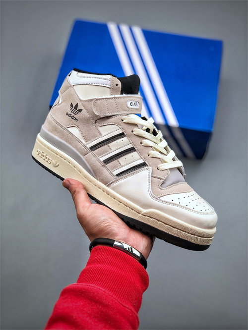 Adidas Originals Forum 84-W-055