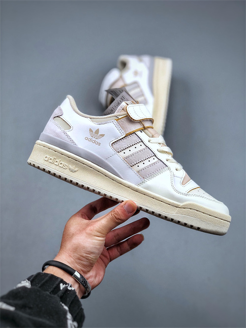 Adidas Originals Forum 84-W-075