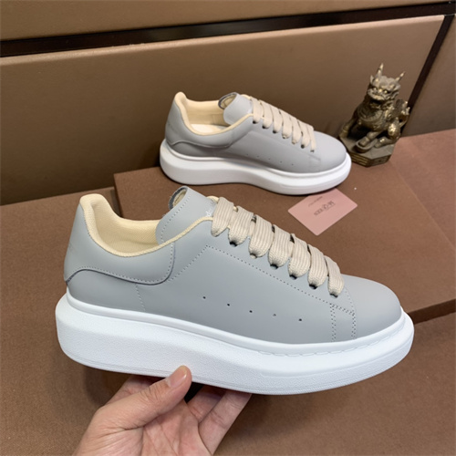 Alexander McQueen Shoes(AAA)-M/W-645