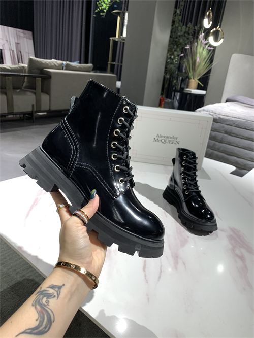 Alexander McQueen Shoes(AAA)-W-0031