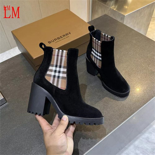 Burberry Boots(AAA)-0026