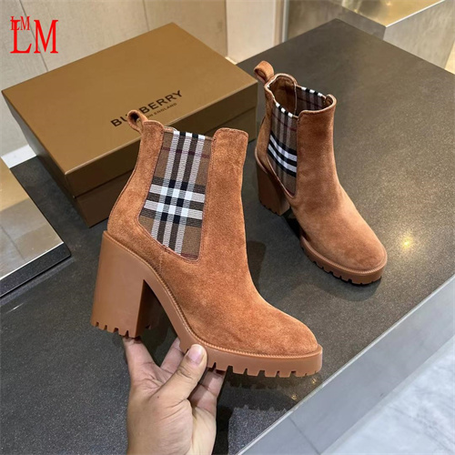 Burberry Boots(AAA)-0028