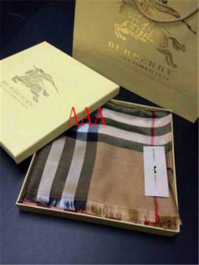 Burberry-Shawl-027