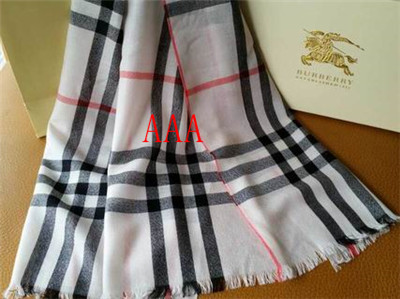 Burberry-Shawl-043