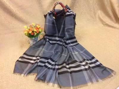 Burberry-Shawl-306