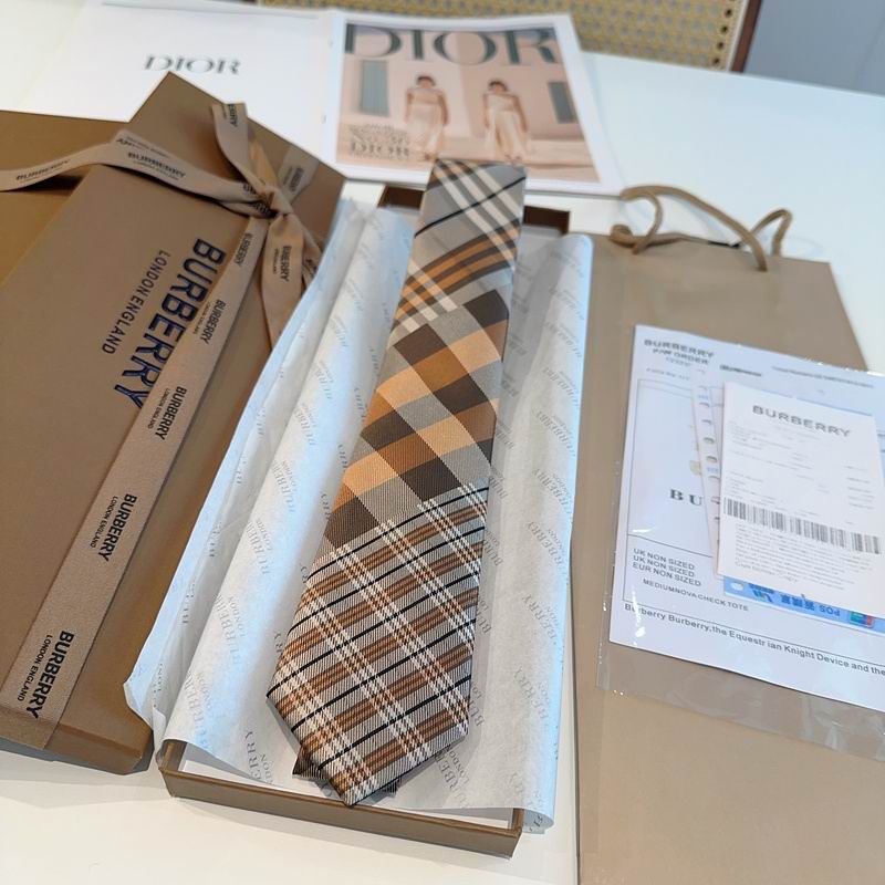 Burberry-Tie-0050