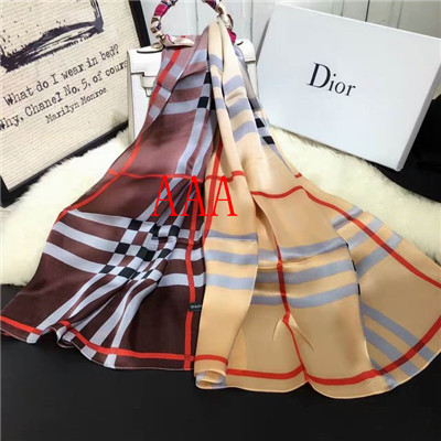 Burberry-Shawl-094