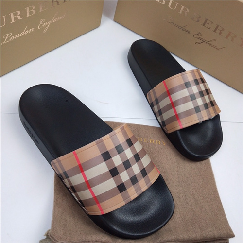 Burberry Sandal-M-020