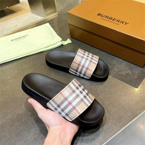Burberry Sandal-W-002