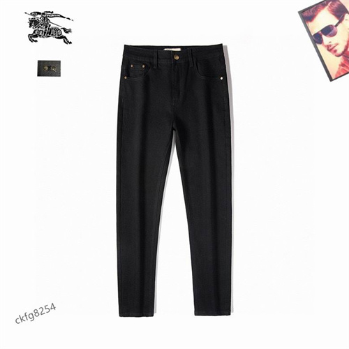 Burberry Jeans-M-0100