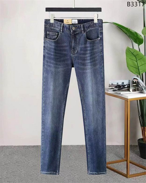 Burberry Jeans-M-0134